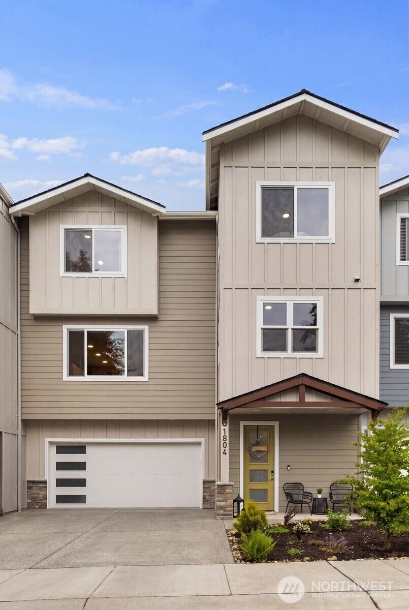Property Photo: 1804 25th Street WA 98290