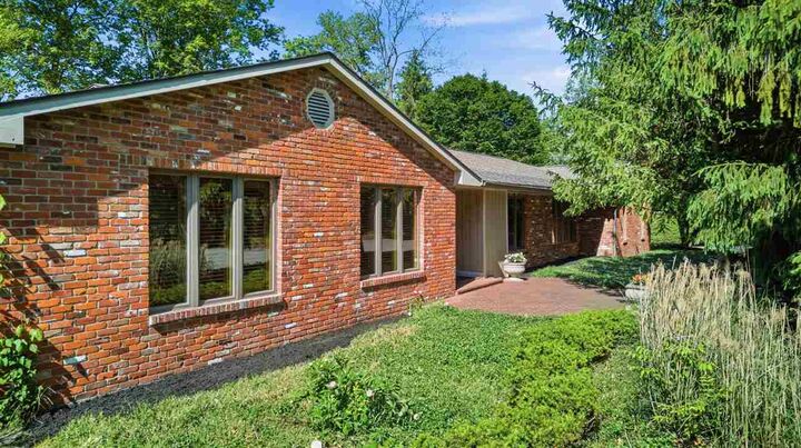 Property Photo:  3090 Parkwood  Drive  IN 47374 