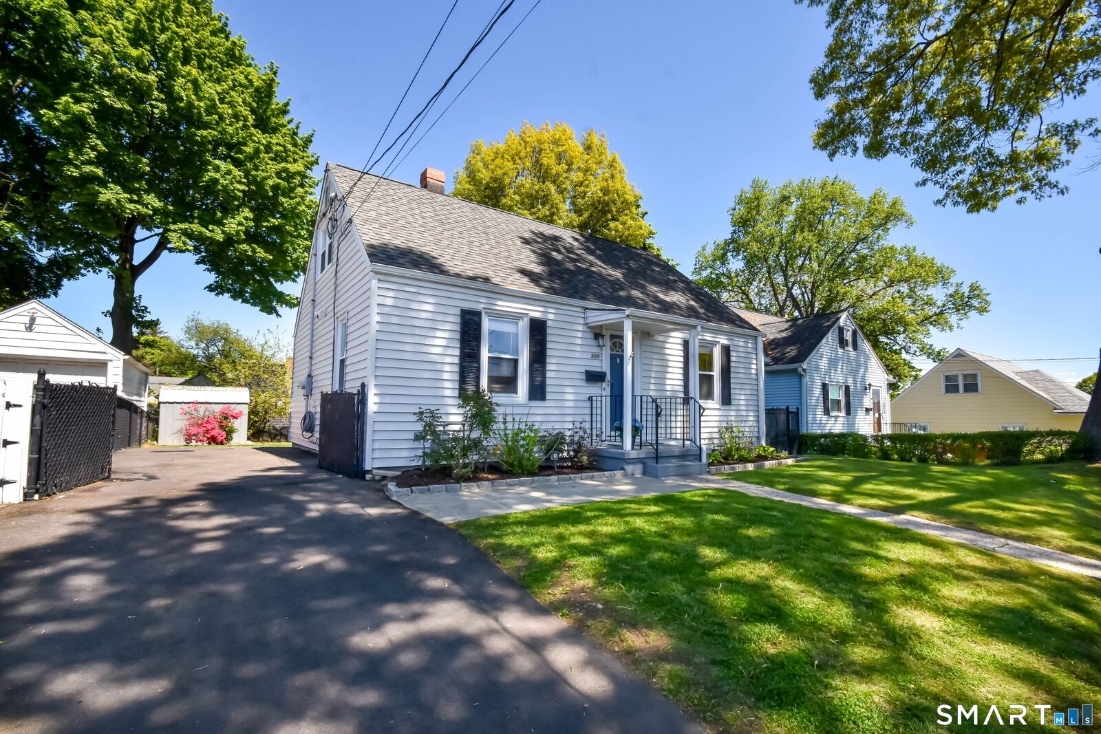 Property Photo:  286 Ruth Street  CT 06606 