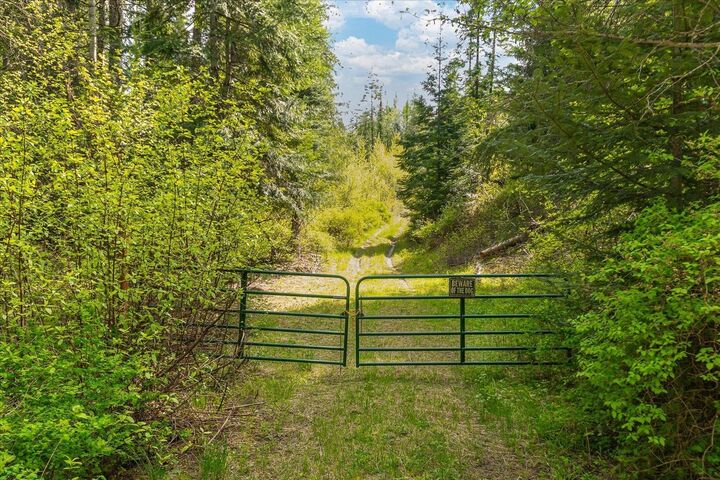 Property Photo:  Nna N Jackson Rd  WA 99009 