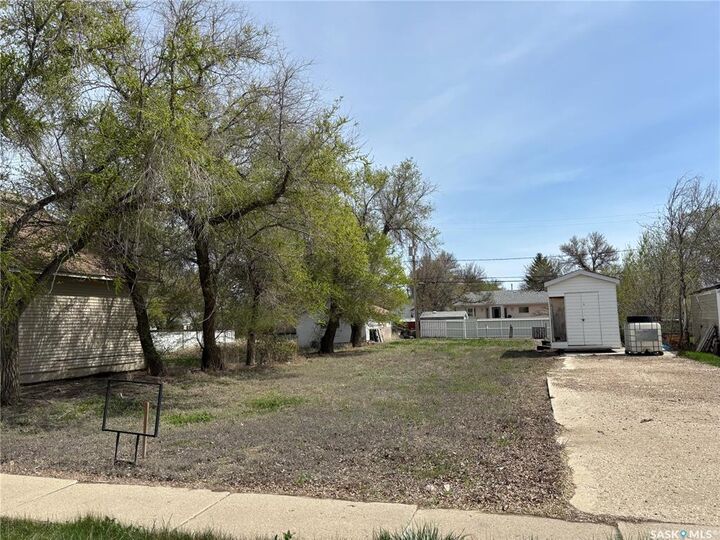 211 3rd Avenue W — photo 1