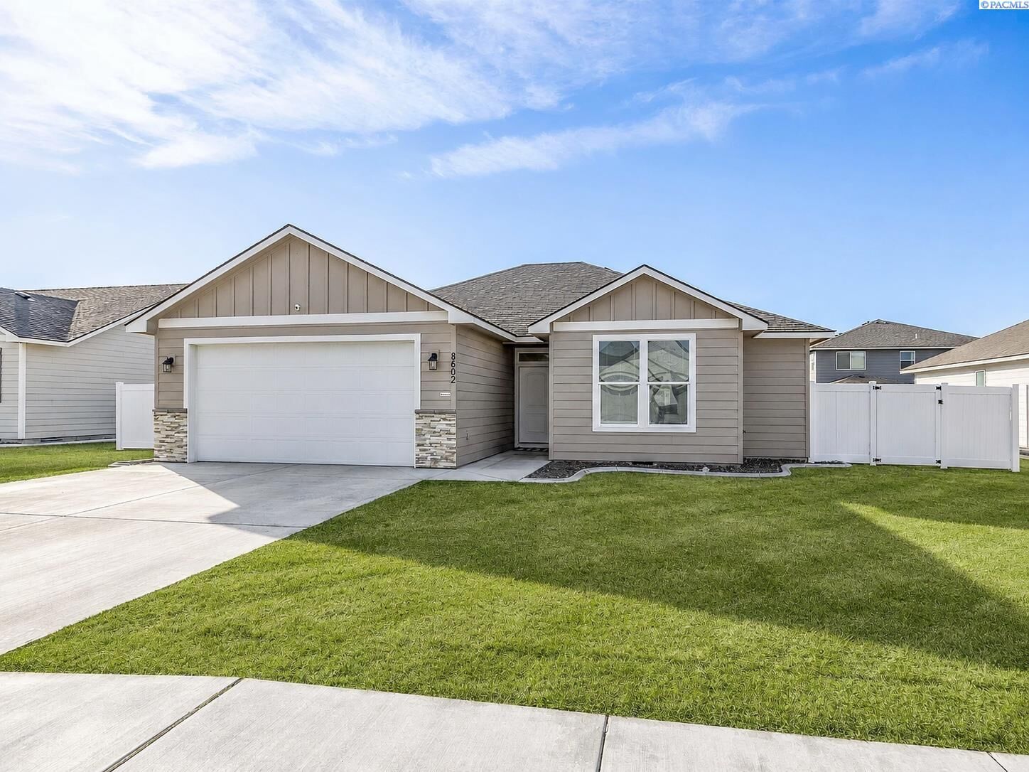 Property Photo:  8602 Ashen Drive  WA 99301 