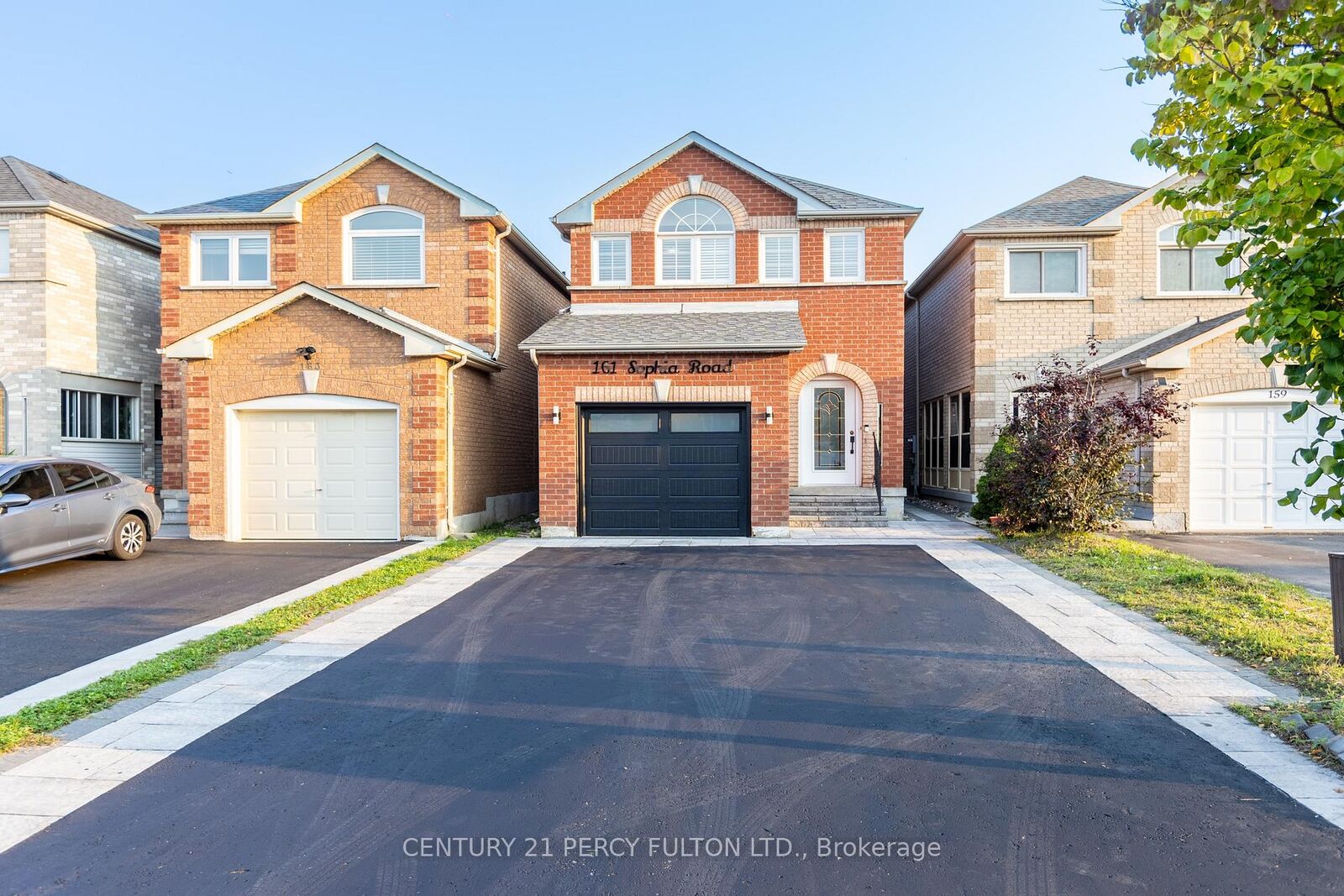 Property Photo: 161 Sophia Road ON L3S 3Y9