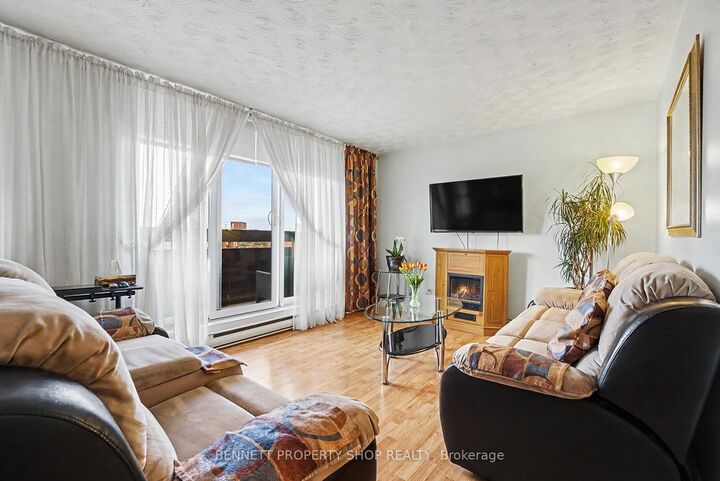 Property Photo: 2000 Jasmine Crescent 410 ON K1J 8K4