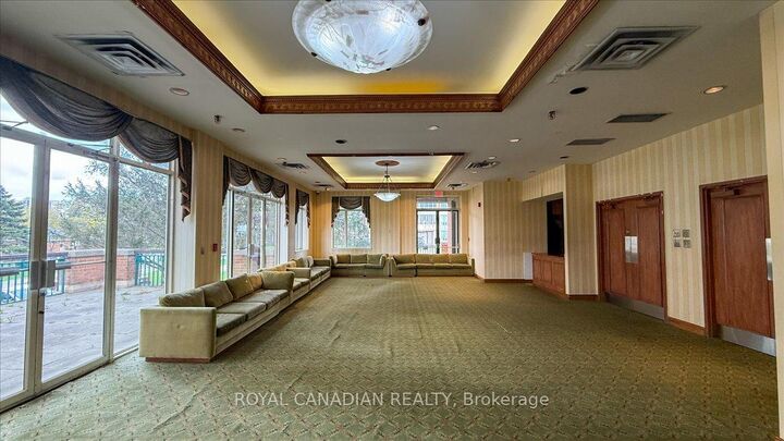 Property Photo: 410 McLevin Avenue 1011 ON M1B 5J5