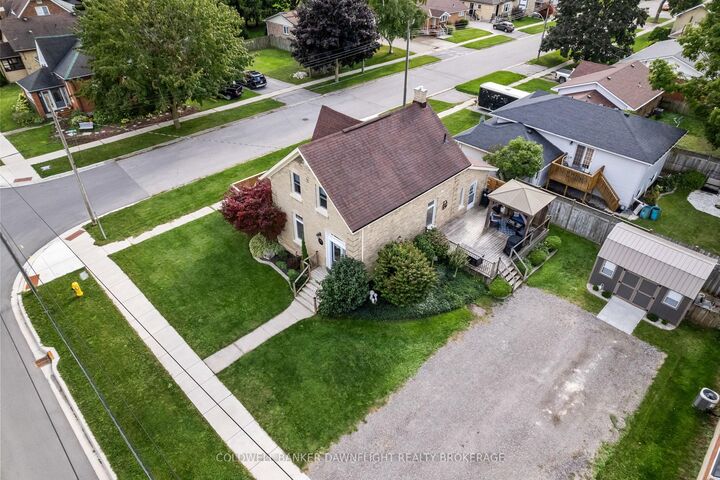 Property Photo: 383 William Street ON N0M 1S2