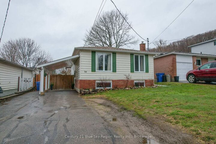 Property Photo: 34 Belleview Crescent ON P1B 8V4