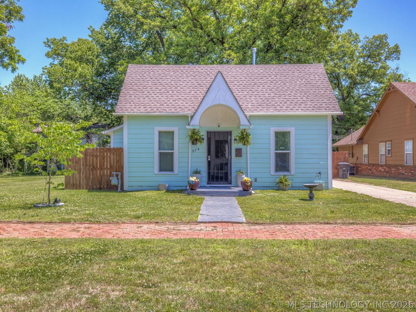 Property Photo:  514 S Seneca Avenue  OK 74003 