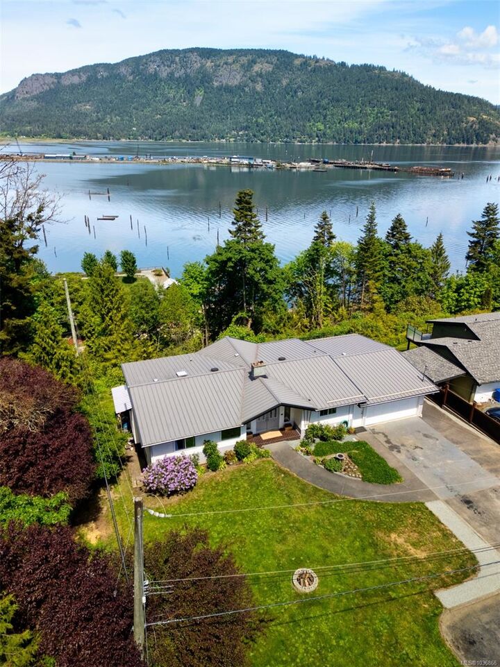 Property Photo:  1876 Wessex Rd  BC V0R 1N1 