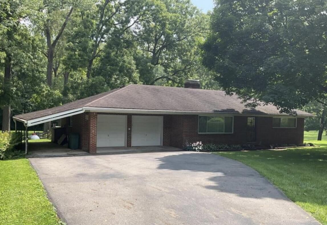 Property Photo:  1008 N Hampton Road  OH 45504 