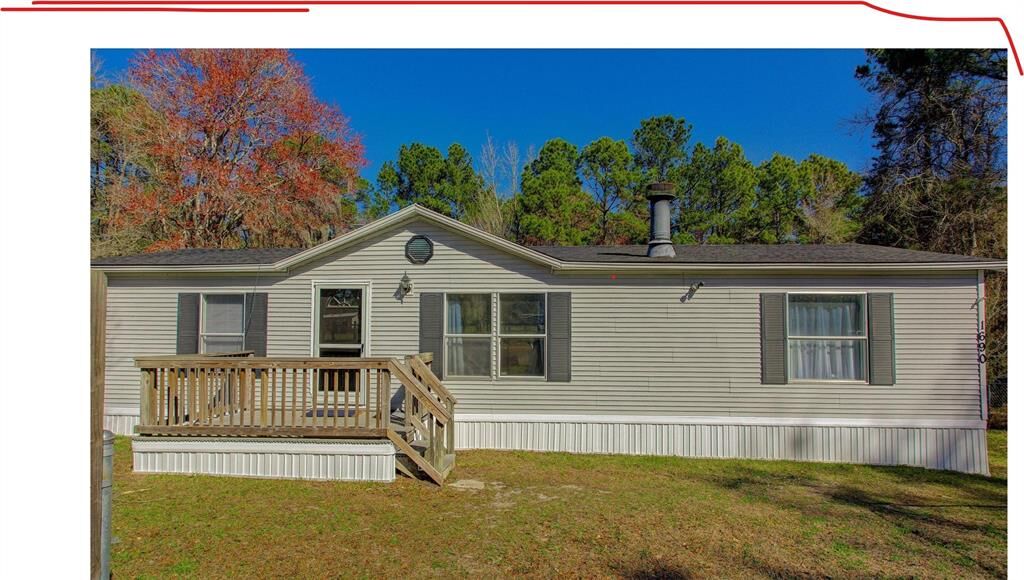 Property Photo:  1690 Freedom Drive  FL 32068 