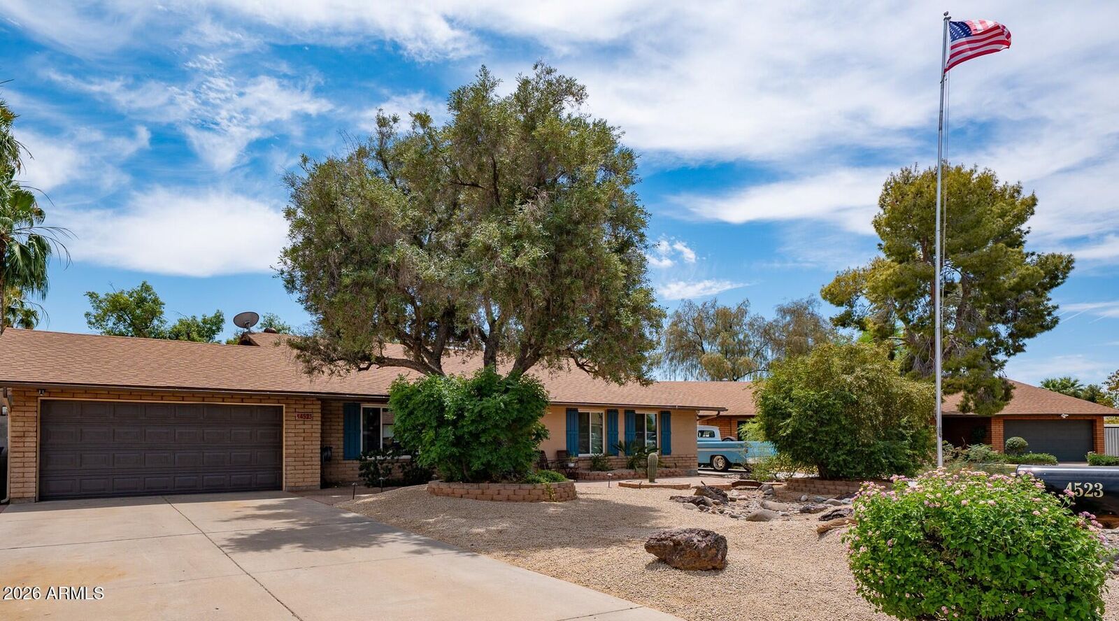 Property Photo:  4523 E Voltaire Avenue  AZ 85032 