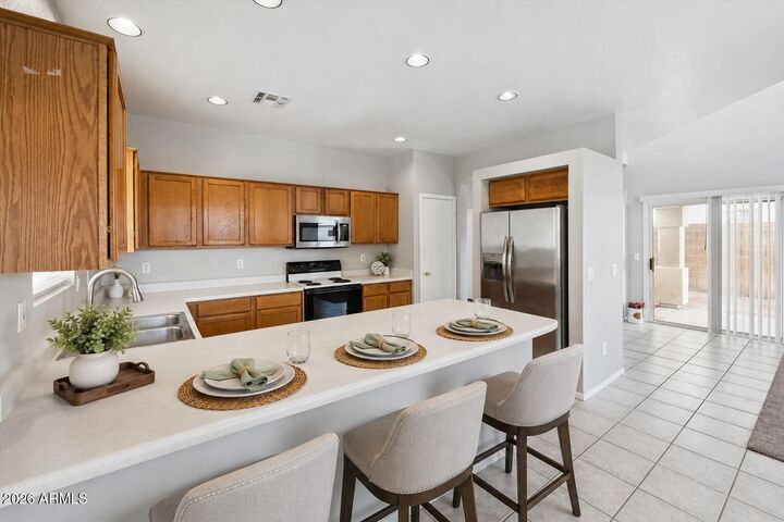 Property Photo: 1750 W Union Hills Drive 23 AZ 85027