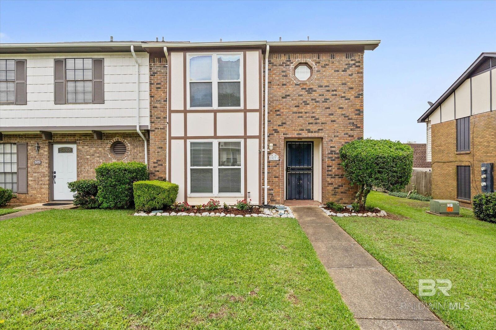 Property Photo:  527 Highland Woods Drive  AL 36608 