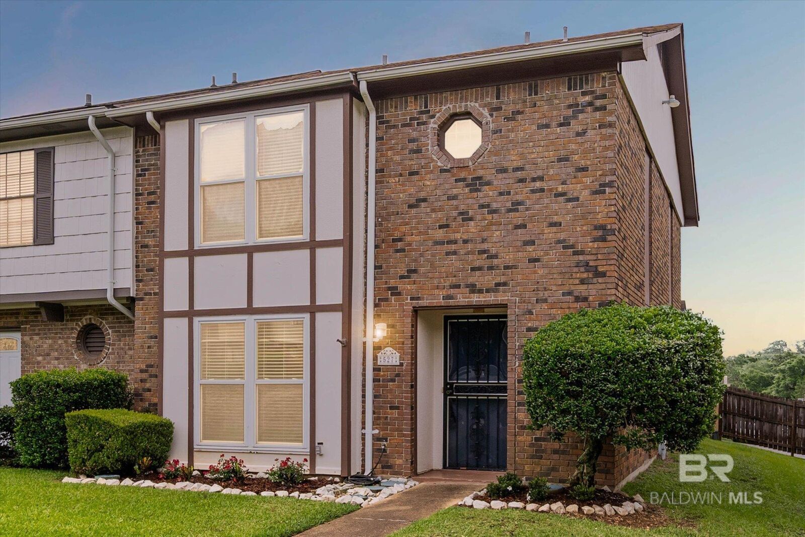 Property Photo:  527 Highland Woods Drive  AL 36608 