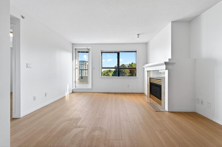 Property Photo: 6611 Cooney Road 708 BC V6Y 4C5