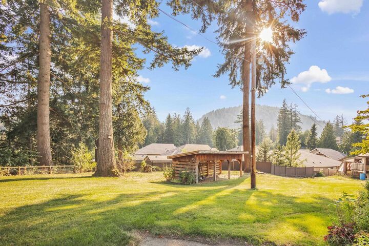 Property Photo: 45360 Magdalena Place BC V2R 0K7