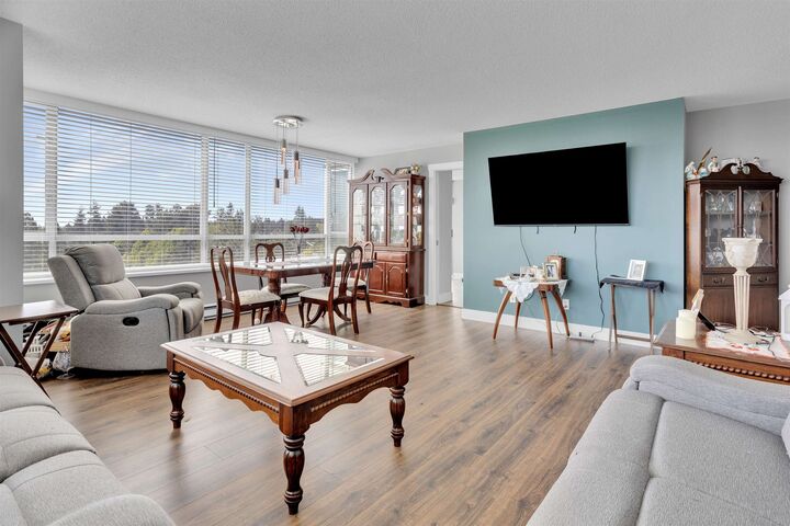 Property Photo:  15030 101 Avenue 804  BC V3R 0N3 