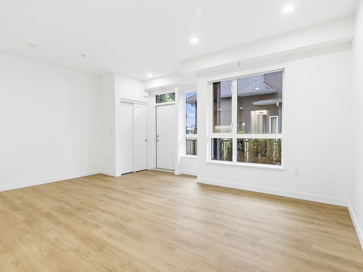 Property Photo:  390 Guilby Street 113  BC V3K 0J8 