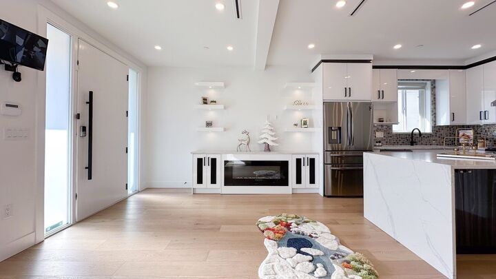 Property Photo:  2723 Turner Street  BC V5K 2G8 