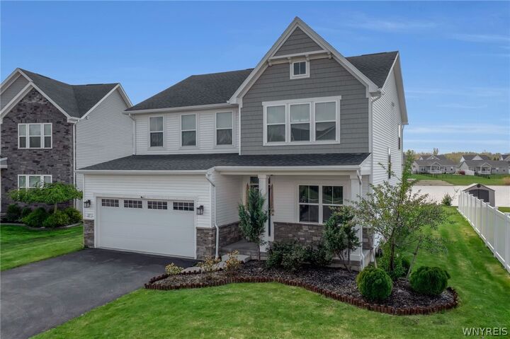 Property Photo:  127 Sierra Drive  NY 14228 