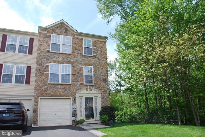 Property Photo:  721 Waterway Court  PA 18951 