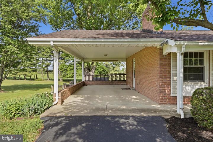 Property Photo:  4838 Valley Pike  VA 22655 