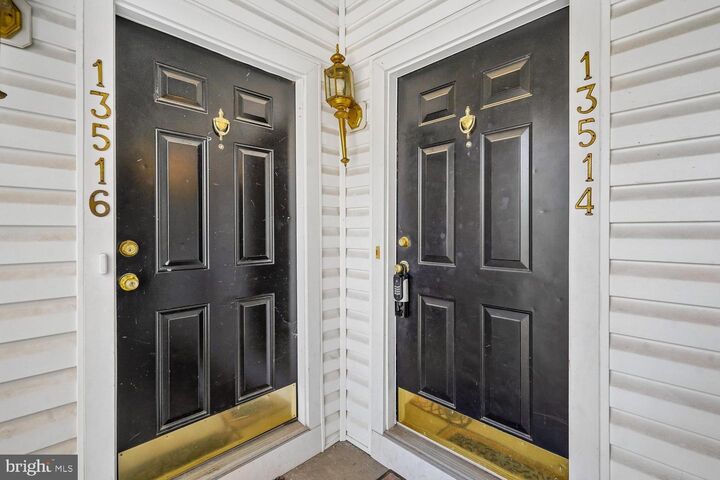 Property Photo: 13514 Davinci Lane 61 VA 20171