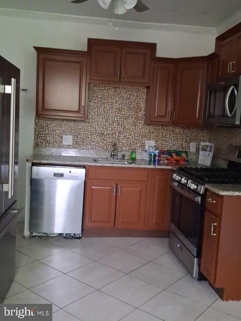 Property Photo:  641 49th Street NE  DC 20019 