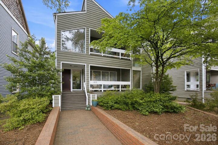 Property Photo: 515 N Poplar Street NC 28202