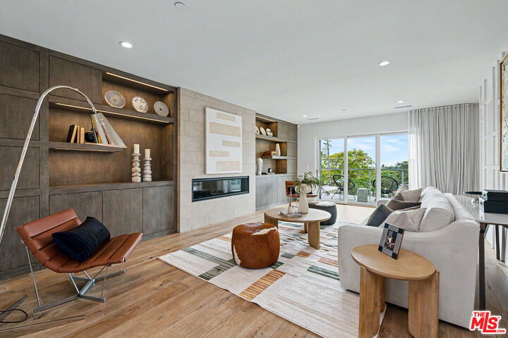 Property Photo:  922 Berkeley St  CA 90403 