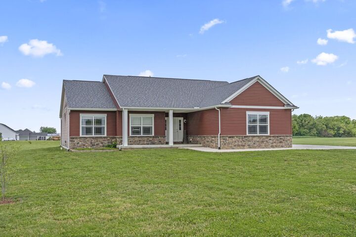 Property Photo: 26927 Gay Dreisbach Road OH 43113
