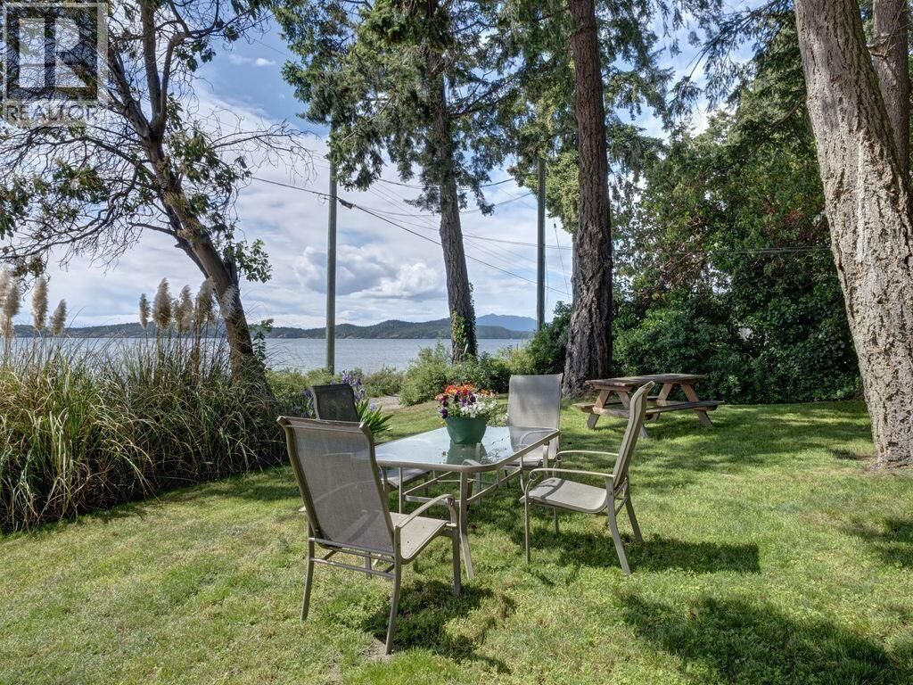 Property Photo:  8622 Espl Merry Island  BC V0N 1Y1 