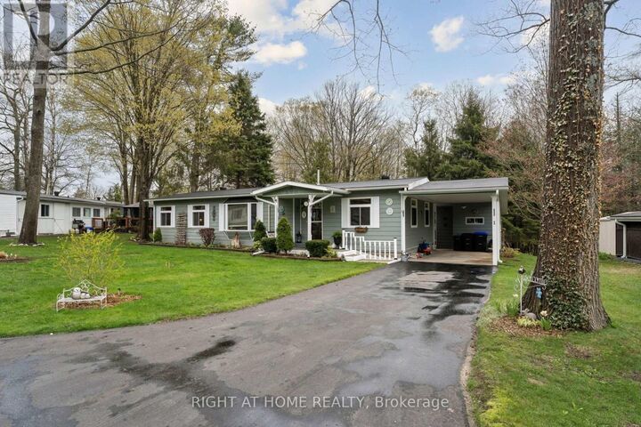 Photo de la propriété:  1 Allen Drive South  ON L9Z 1K5 
