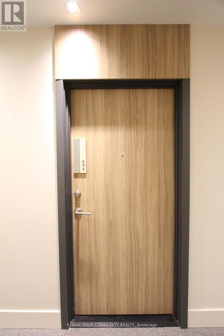 Property Photo:  3100 Keele Street 504  ON M3M 2H4 