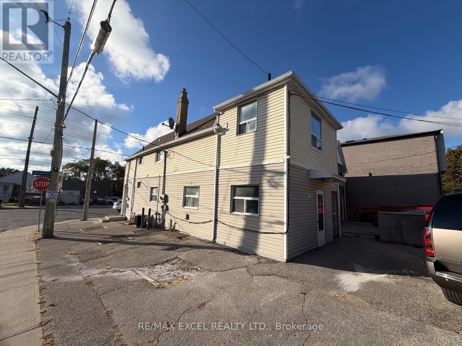 Property Photo:  515 Warden Avenue #Upper  ON M1L 3Z2 