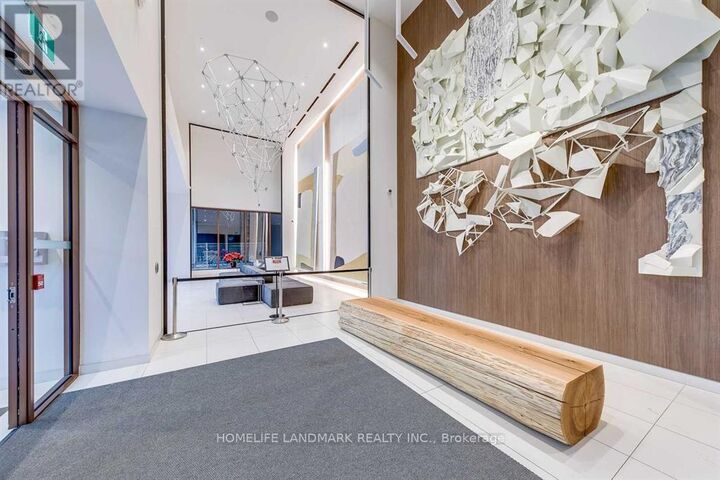 Property Photo:  15 Lower Jarvis Street 2803  ON M5E 0C4 