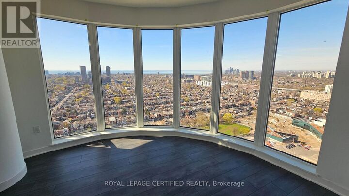 Property Photo:  1185 Dupont Street 2610  ON M6H 0G5 
