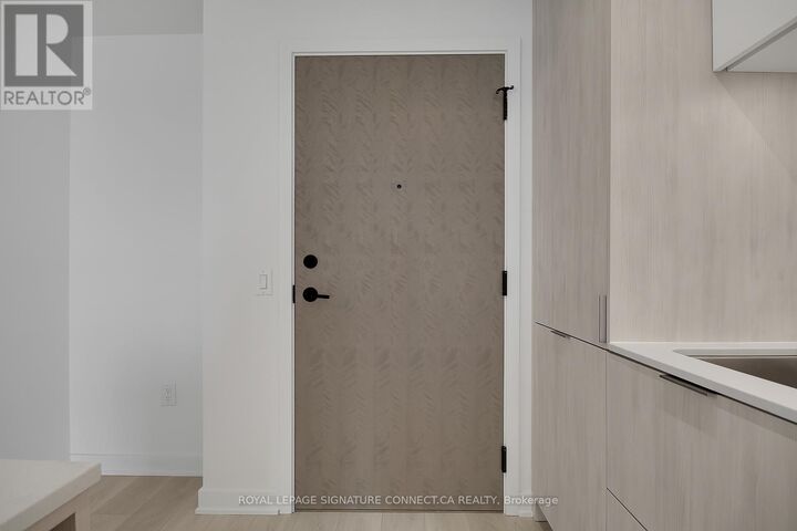 Property Photo:  130 River Street 909  ON M5A 0R8 