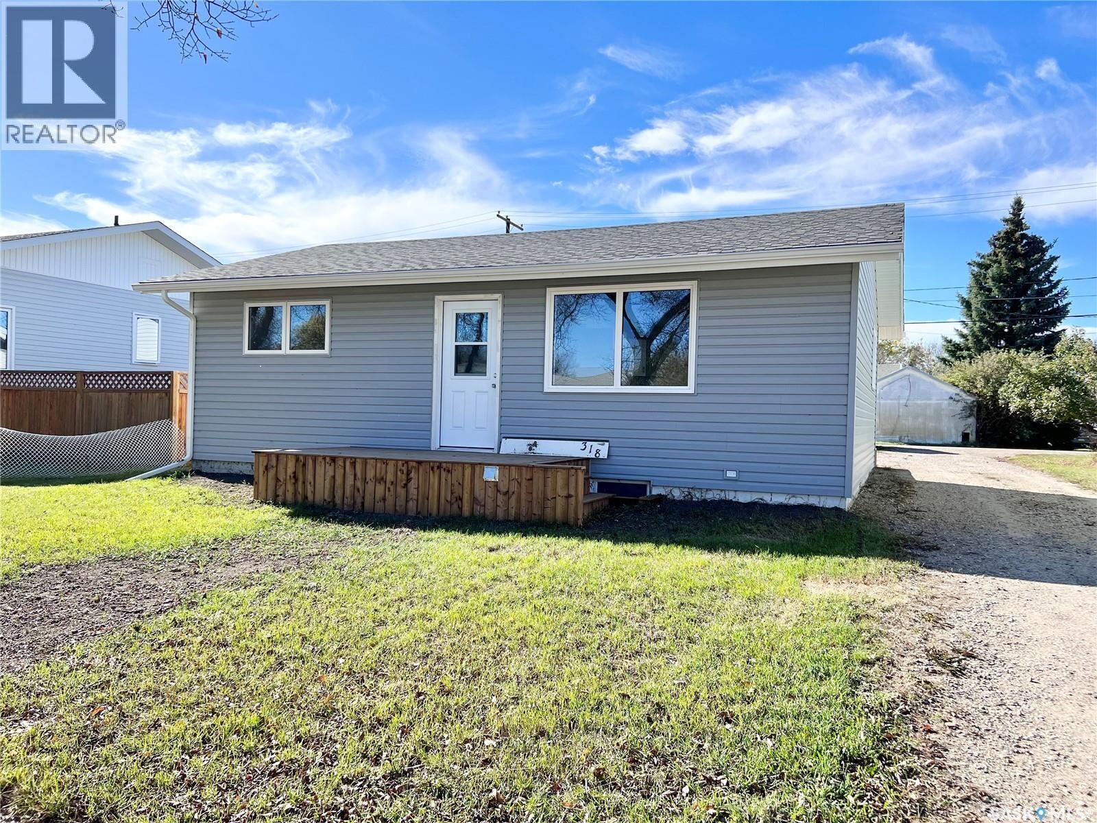 Property Photo:  318 McTavish Street  SK S0L 2N0 