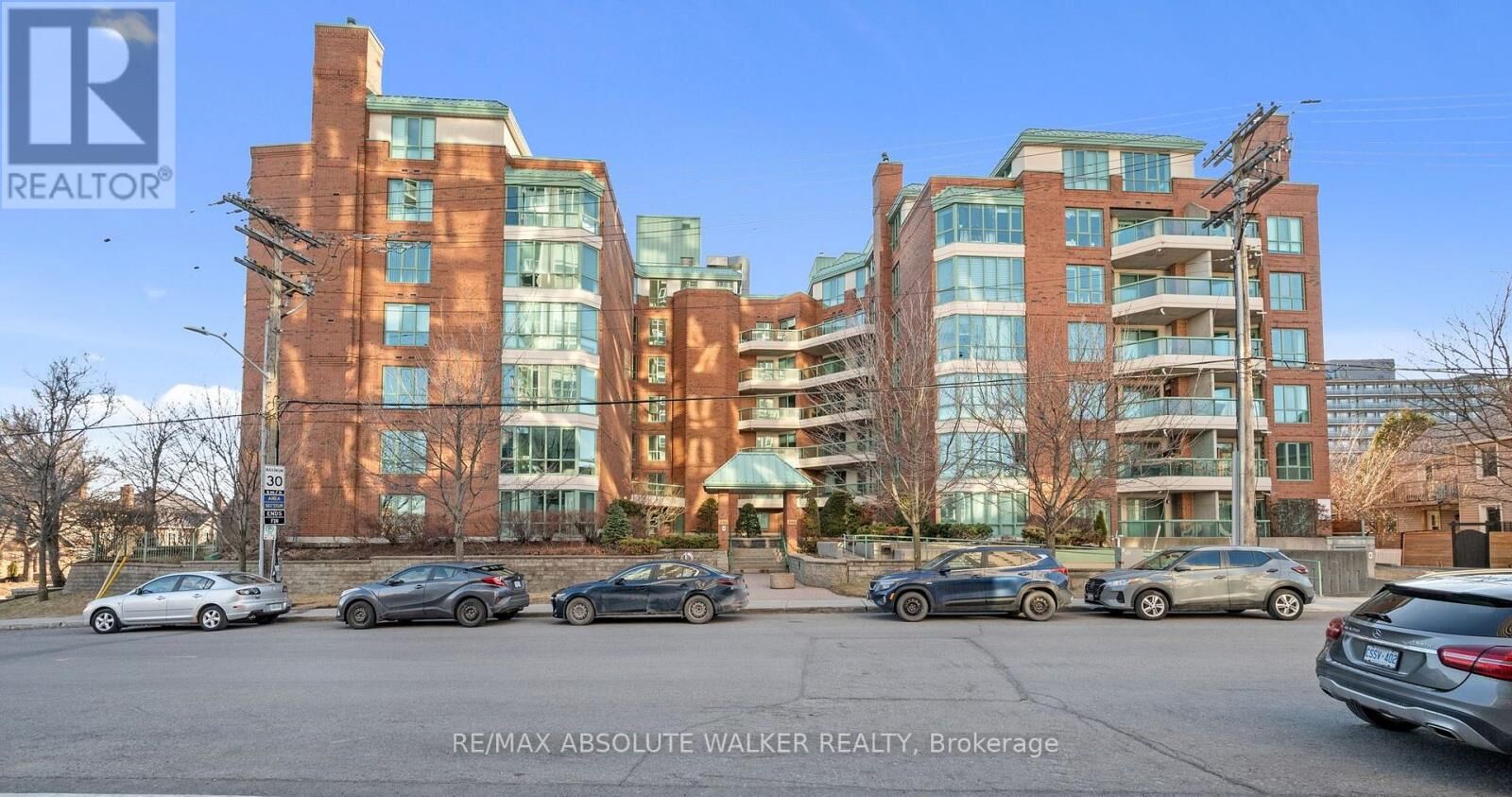 Property Photo:  540 Cambridge Street South 113  ON K1S 5M7 