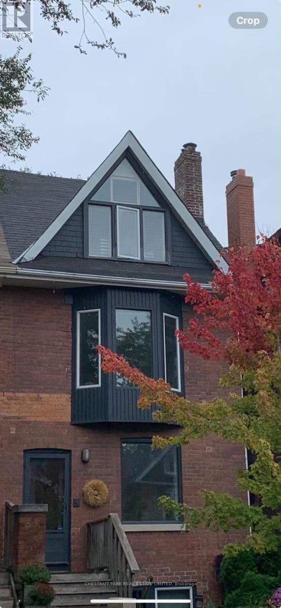 Property Photo:  10 Wroxeter Avenue Lower  ON M4K 1J6 