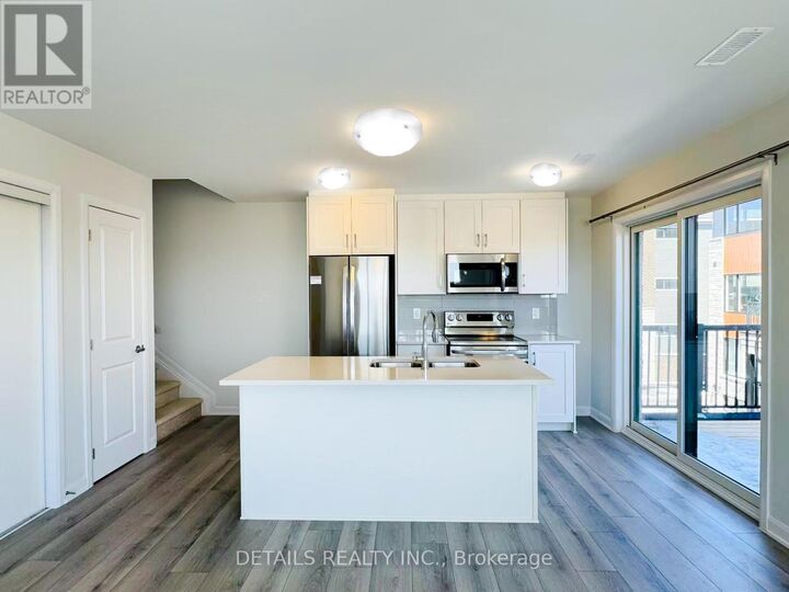 Property Photo:  1503 Creekway Private  ON K2T 0T1 