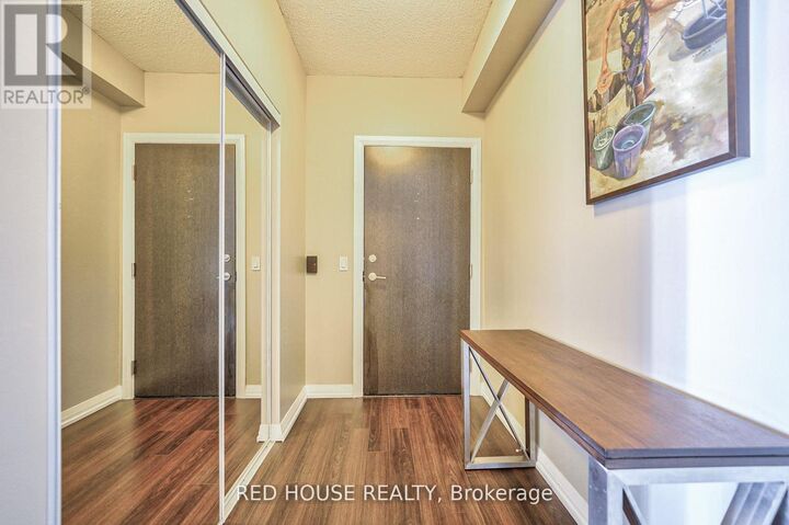Property Photo:  55 Ann O' Reilly Road 424  ON M2J 0E1 