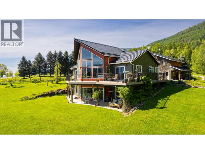 Photo de la propriété: 1067 Simmons Road BC V0B 1G7