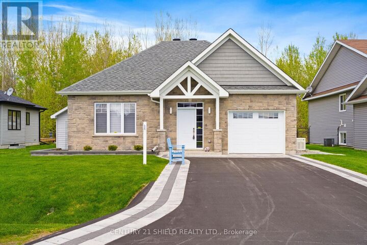 Property Photo: 20317 Andrea Avenue ON K0C 2C0