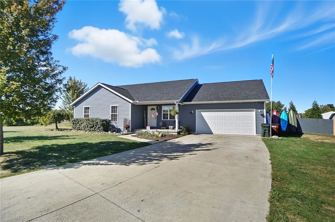Property Photo:  204 Ivy Creek Cove  OH 45335 