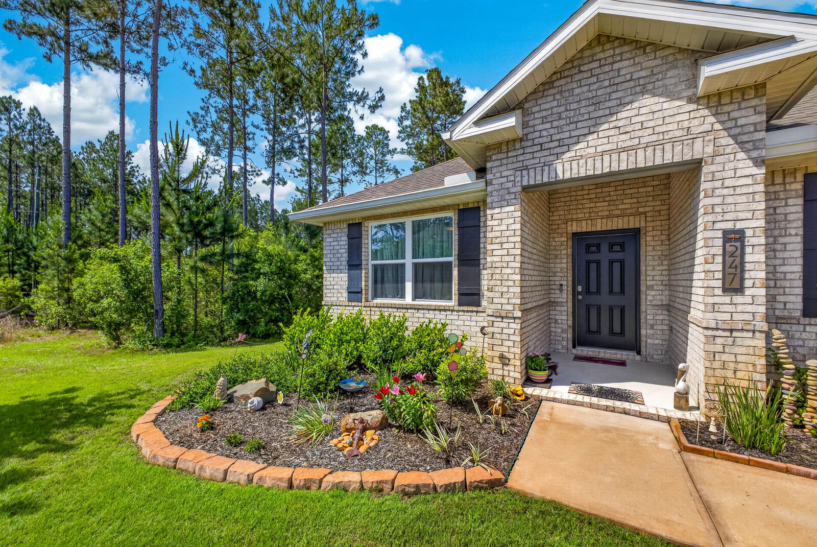 Property Photo:  247 E Sky Way  FL 32439 