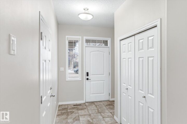 Property Photo:  1668 Chapman Way SW  AB T6W 0Y5 