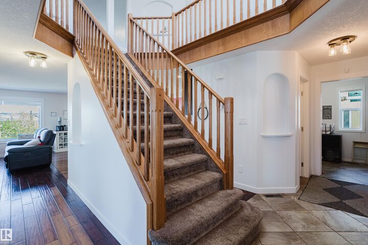 Property Photo:  16620 81 Street NW  AB T5Z 3J5 